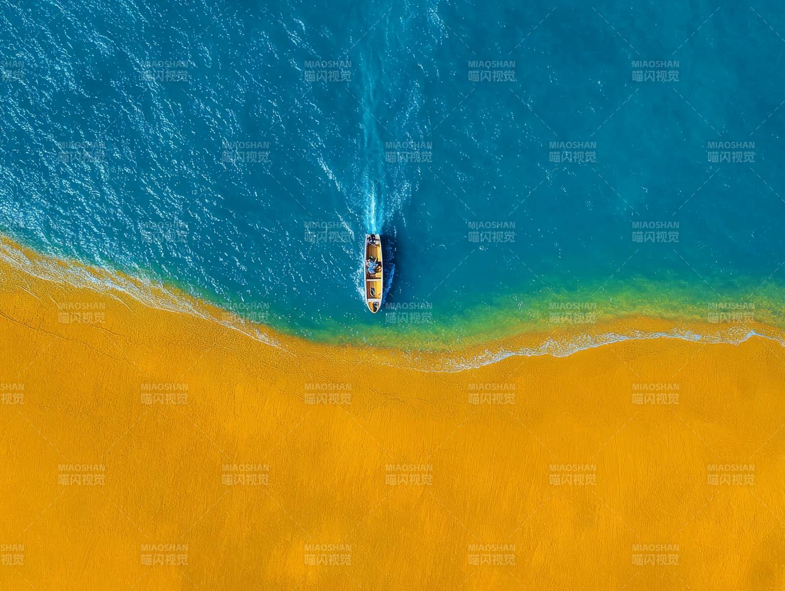 碧海黄沙舟行图图片