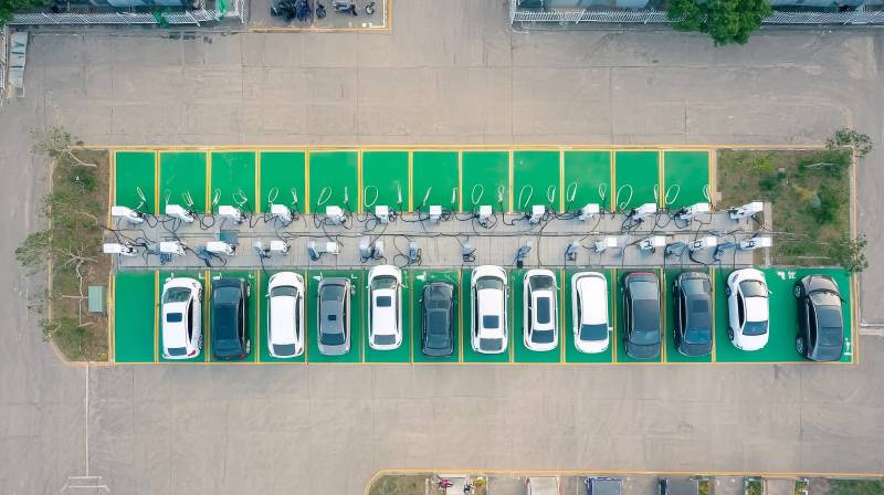 新能源车充电站图片