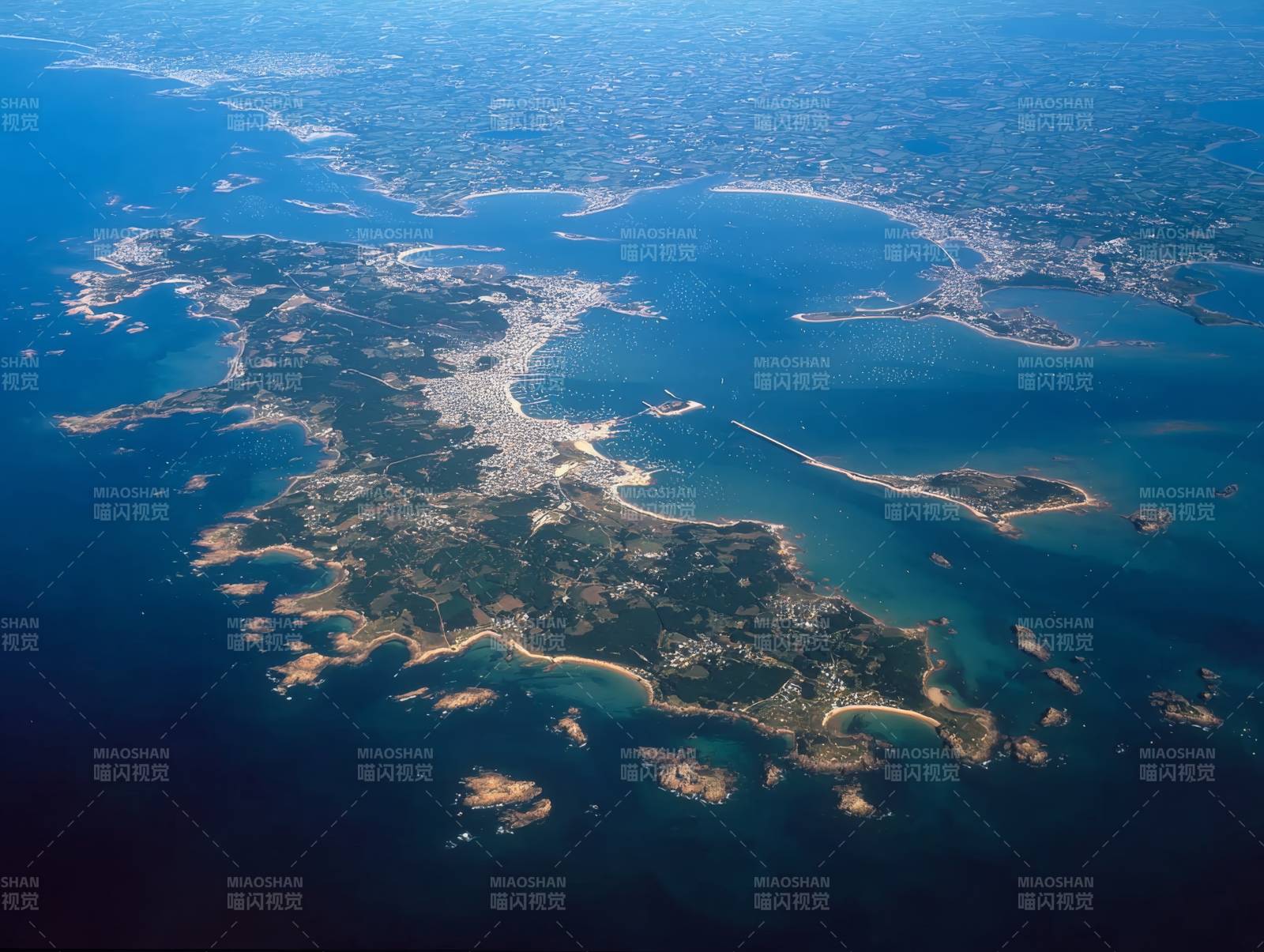 海岸线航拍美景图片