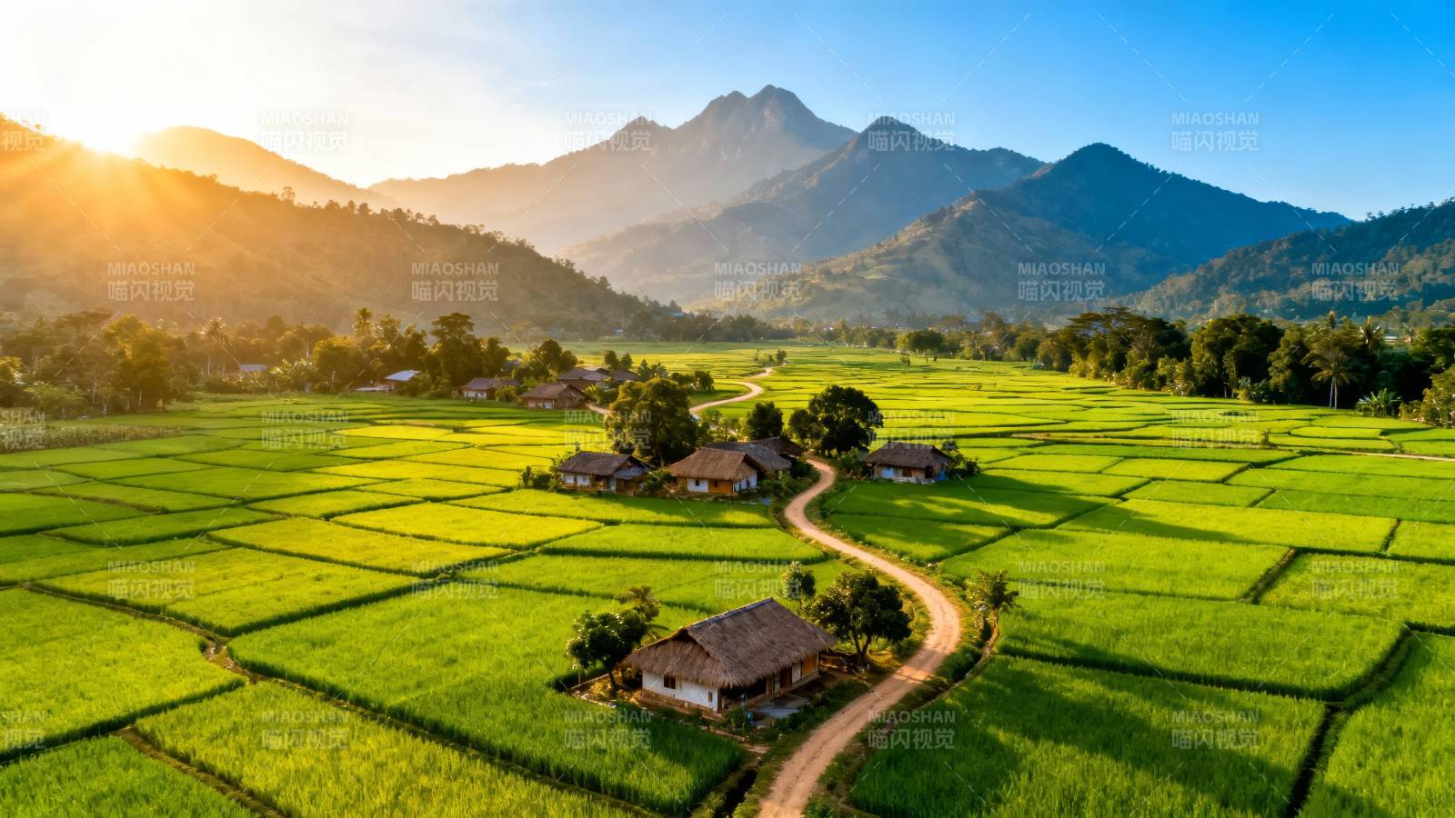 田园风光 山峦叠翠图片