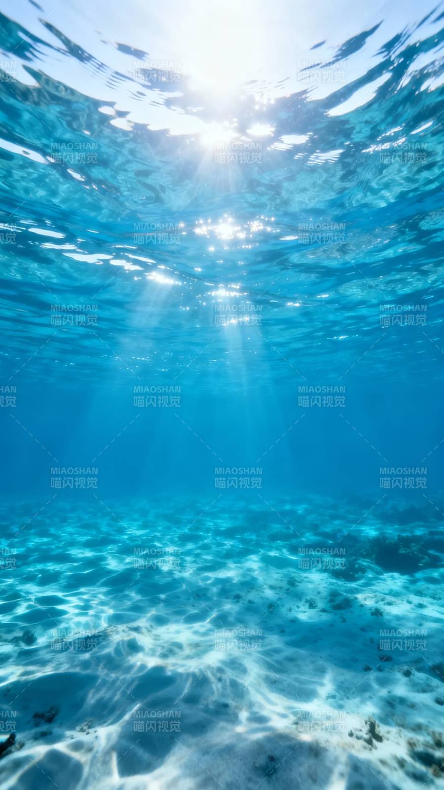 海底阳光穿透图片