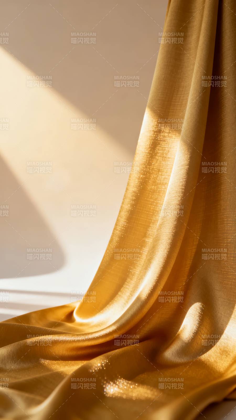 金色绸缎光影图片