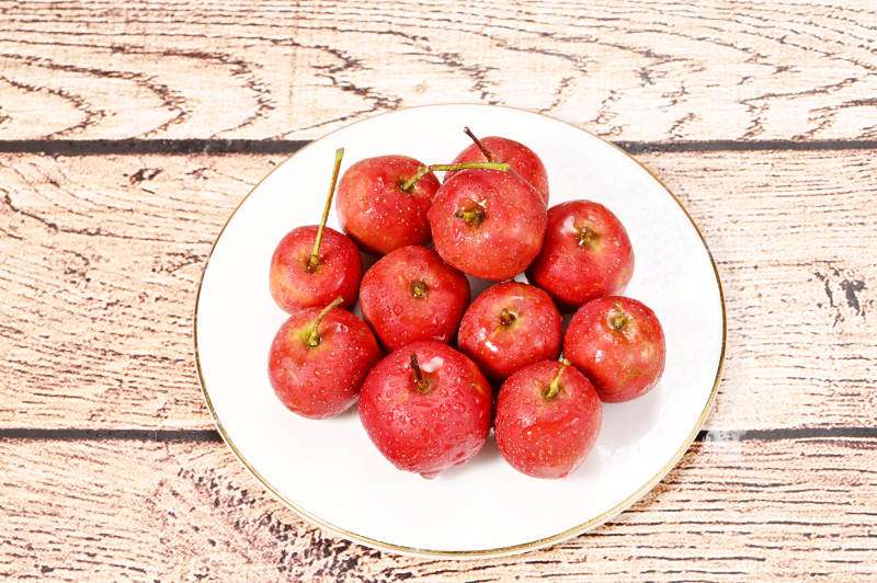 酸甜美味圆润光滑健康食物山楂特写图片