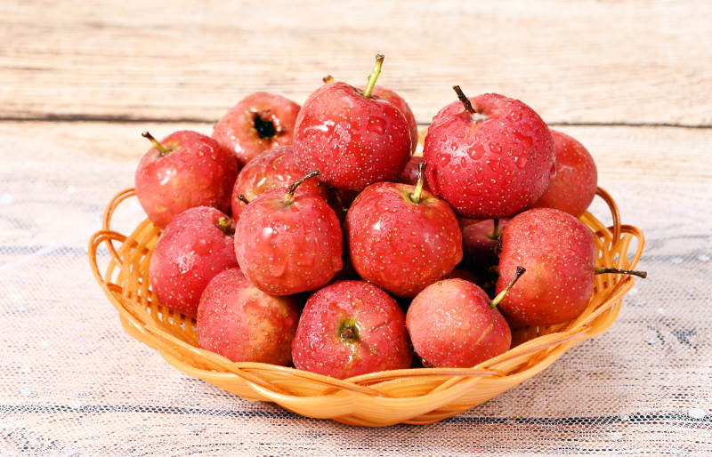 酸甜美味圆润光滑健康食物山楂特写图片