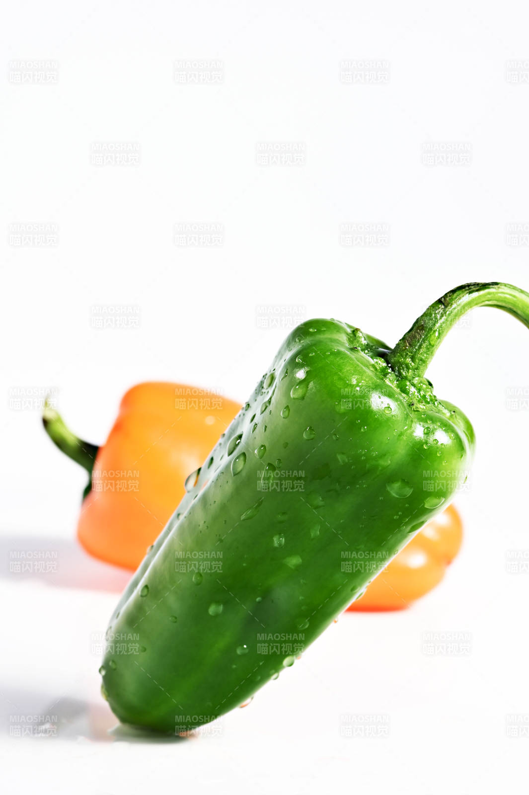 色彩鲜艳的水果甜椒特写图片