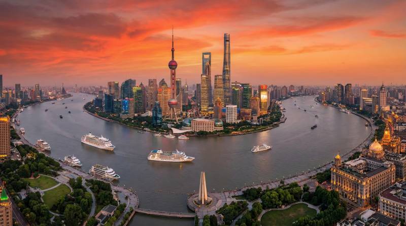 上海黄昏天际线图片