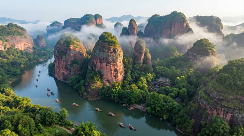 山水云雾仙境图片