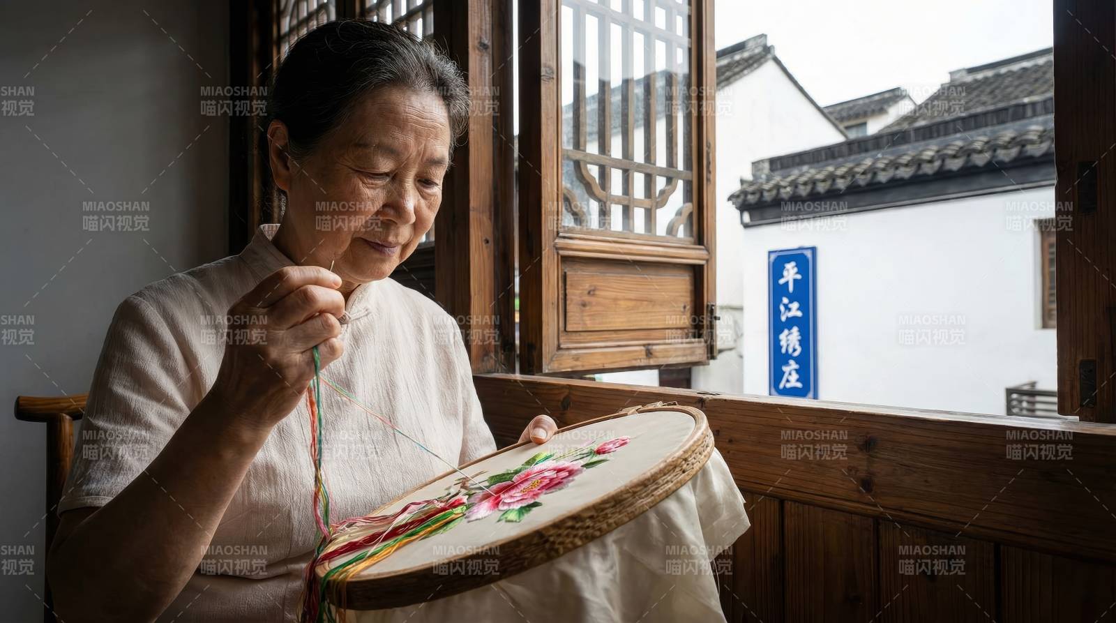 老妪刺绣传技艺图片