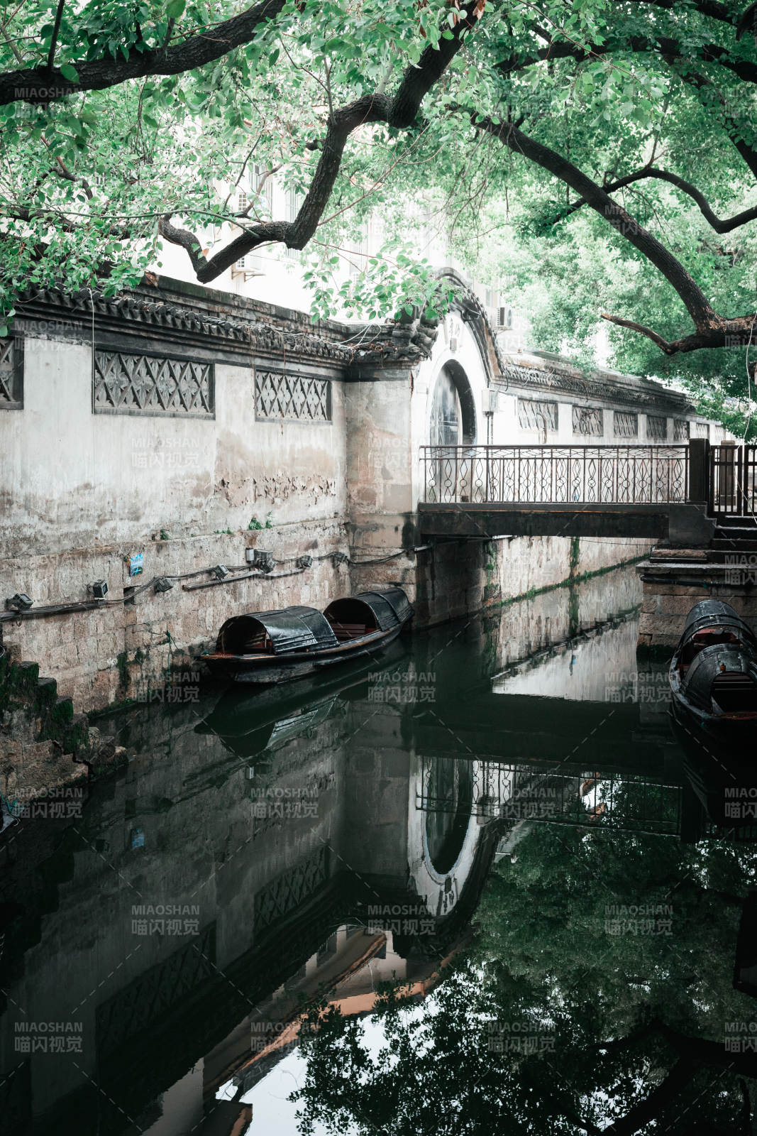 水乡古桥静谧景   古镇图片