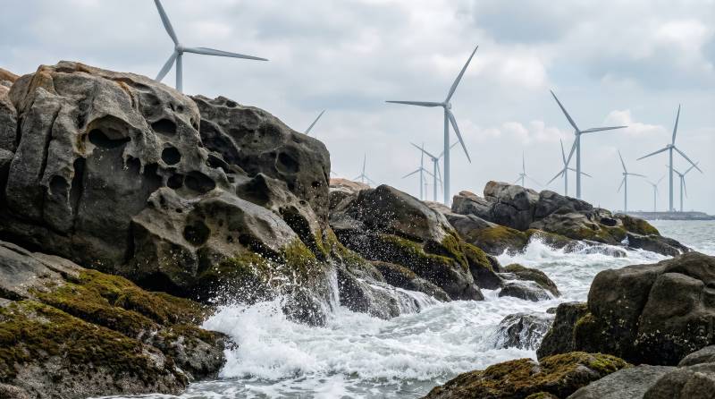 风车与海岩图片