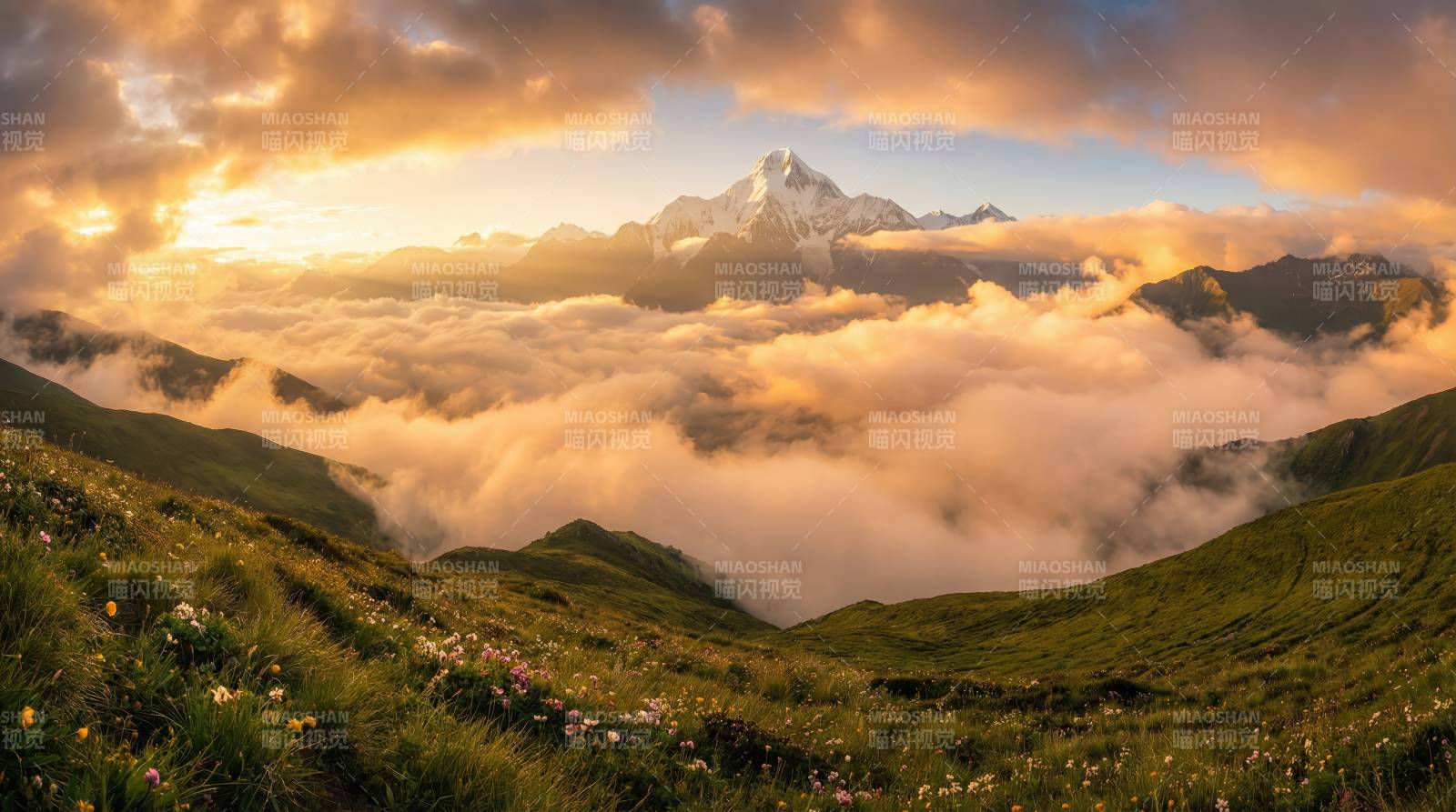 云海山巅日出图片