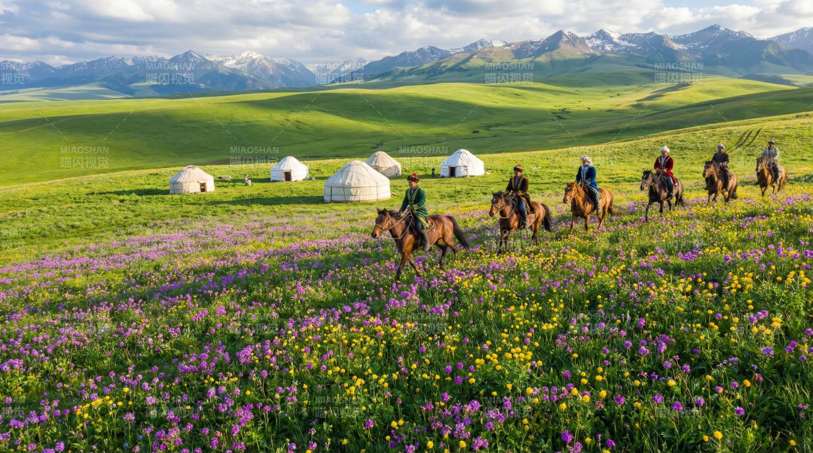 草原骑马赏花图片