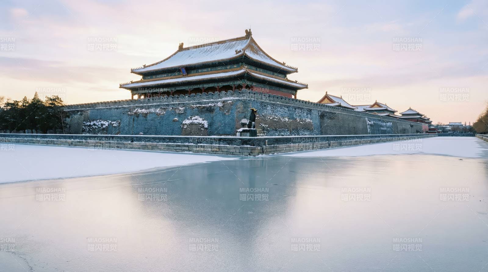 故宫雪景静谧美图片