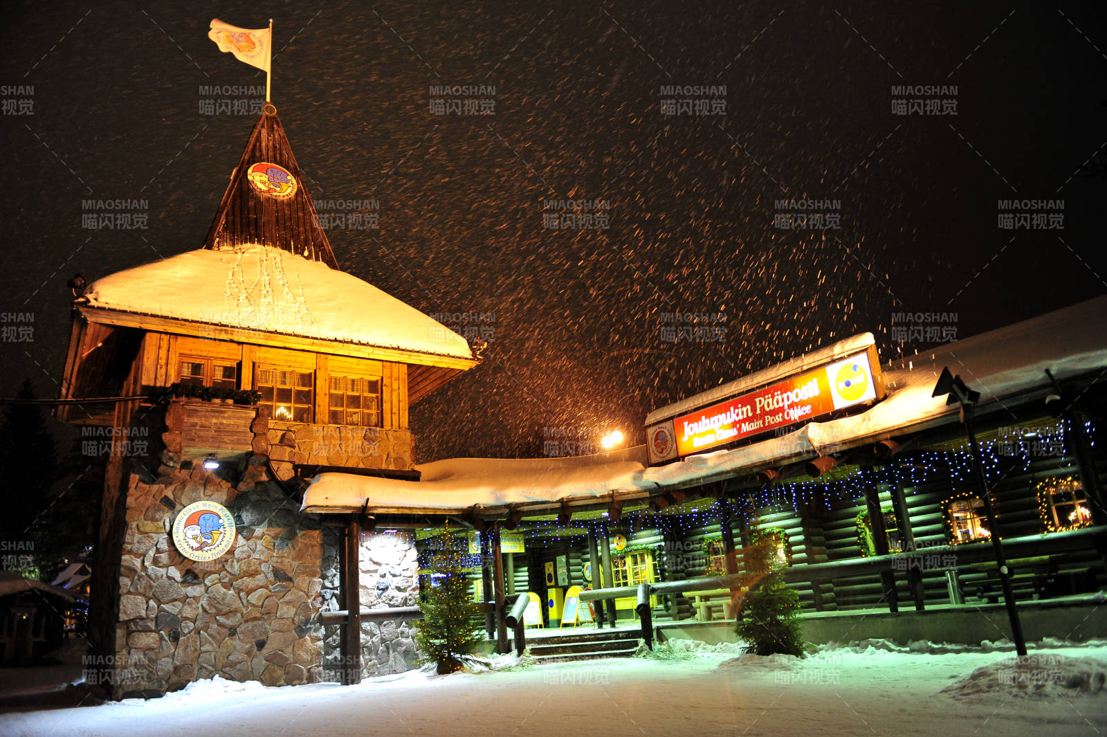 芬兰雪夜木屋旅馆图片