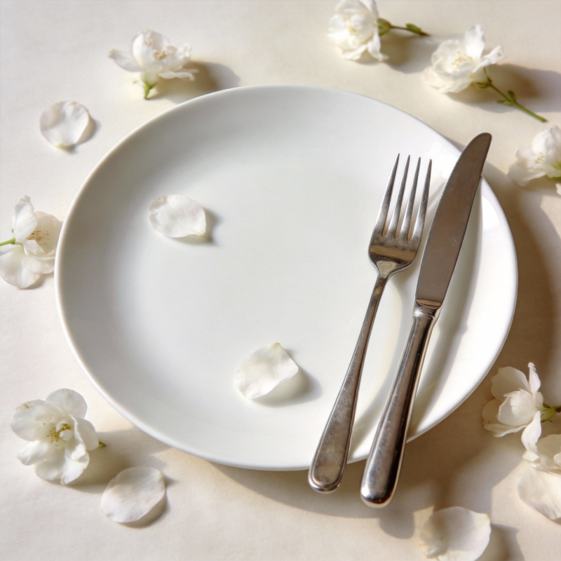 优雅餐桌布置图片