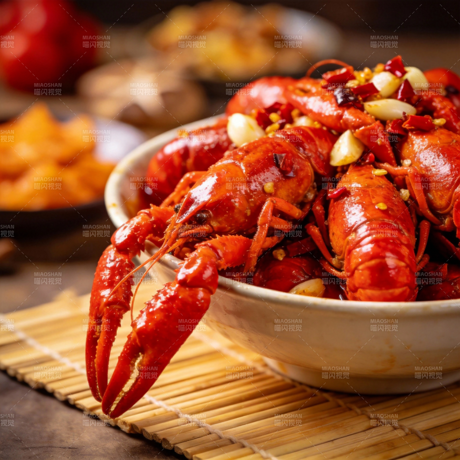 麻辣小龙虾盛宴图片