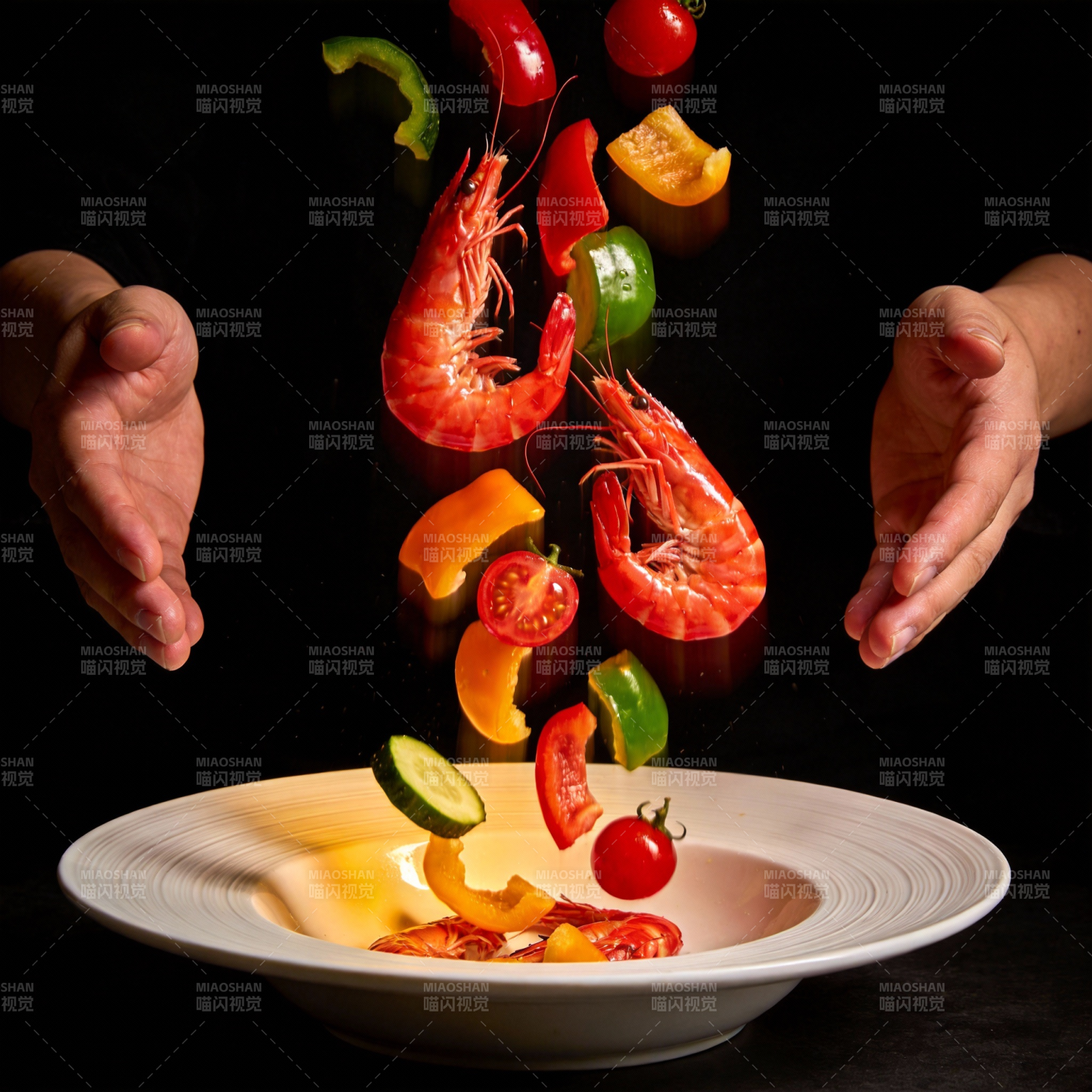 食材跃入盘中图片