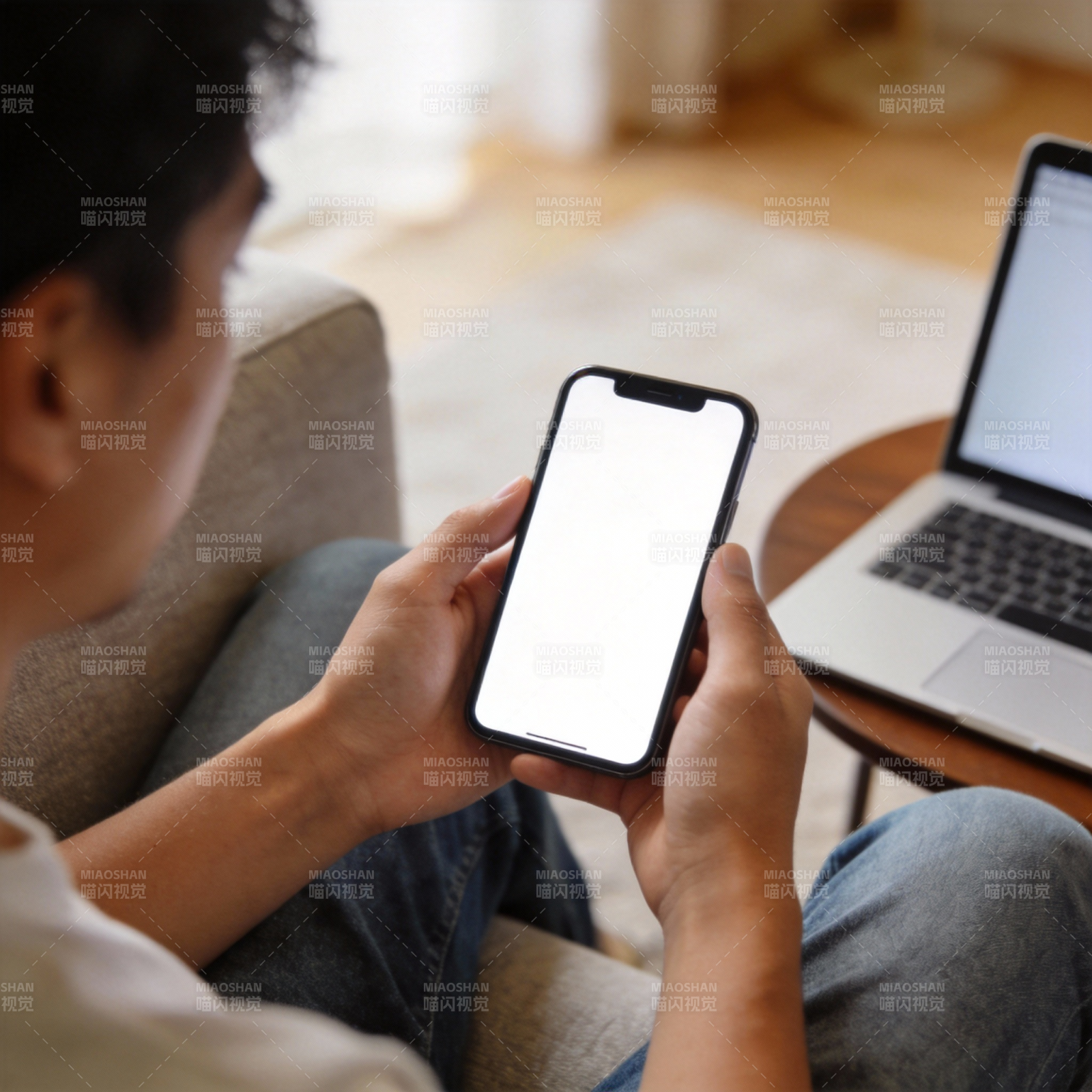 专注手机屏幕图片