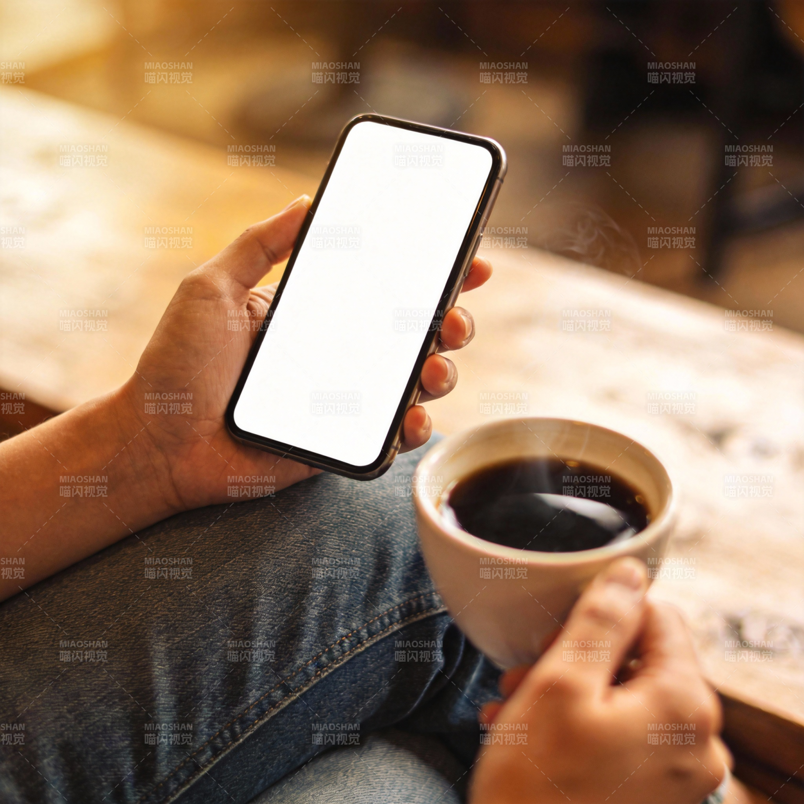 咖啡时光 手机相伴图片
