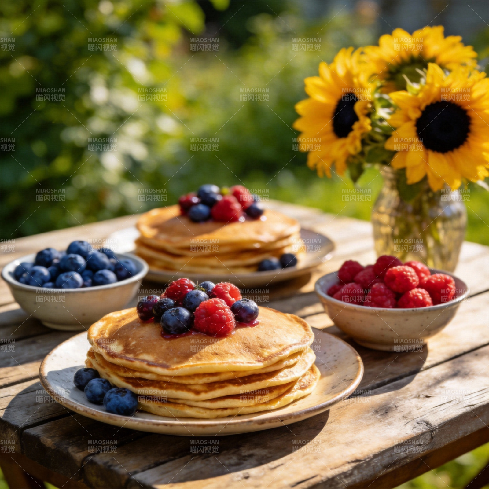 阳光下的美味煎饼图片