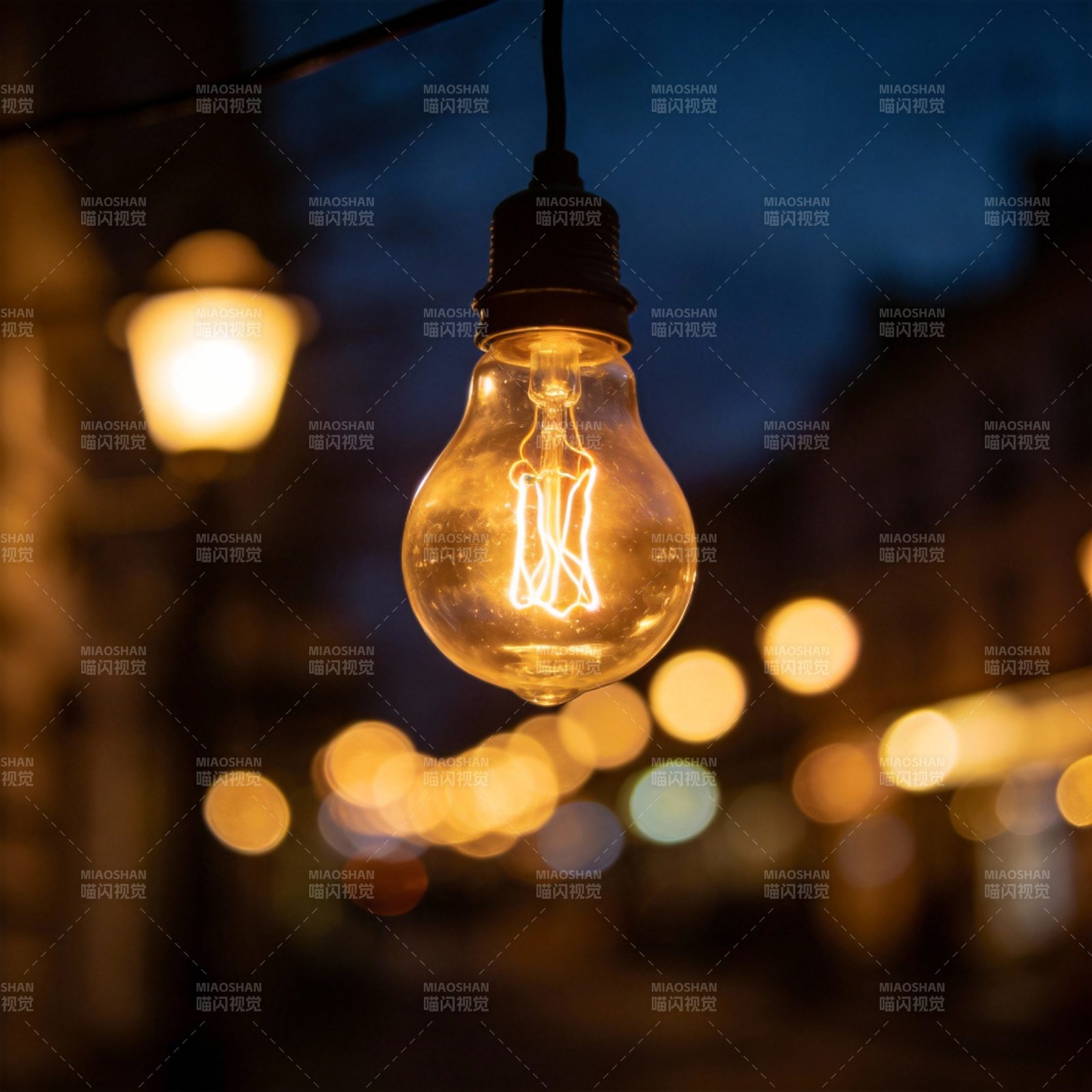 夜灯温暖街景图片