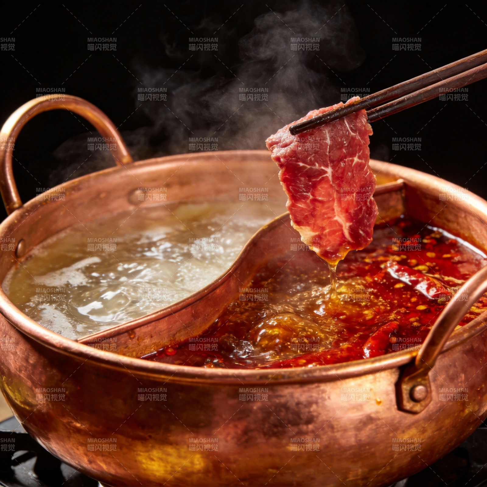 火锅涮肉香飘四溢图片