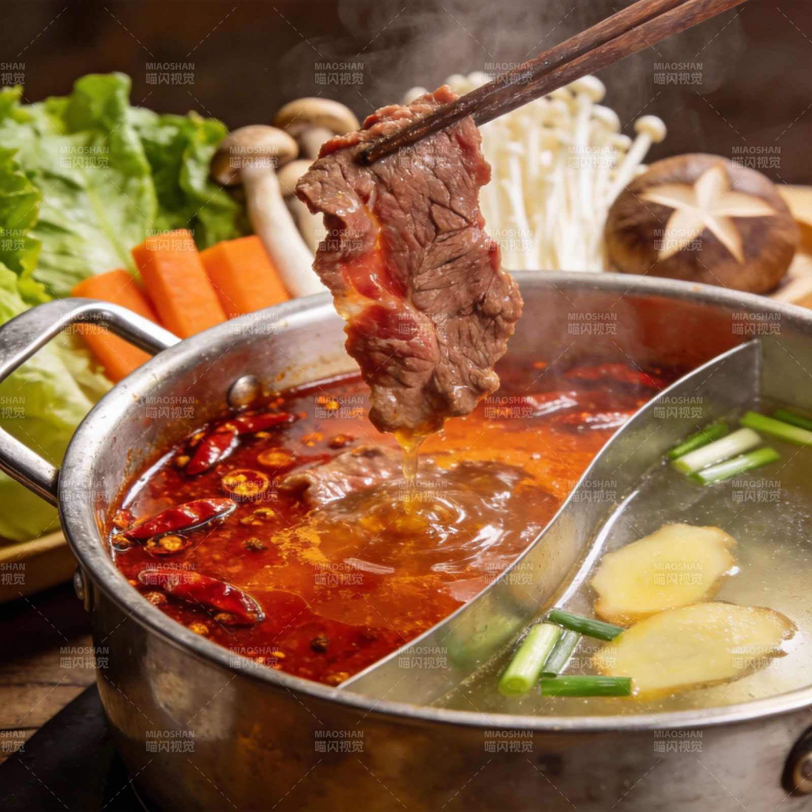 麻辣火锅涮牛肉图片