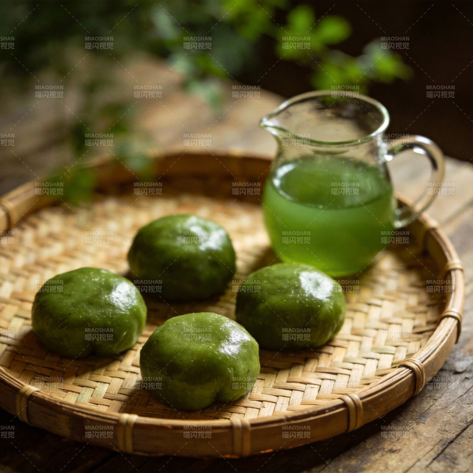 青团配茶 春日雅韵图片