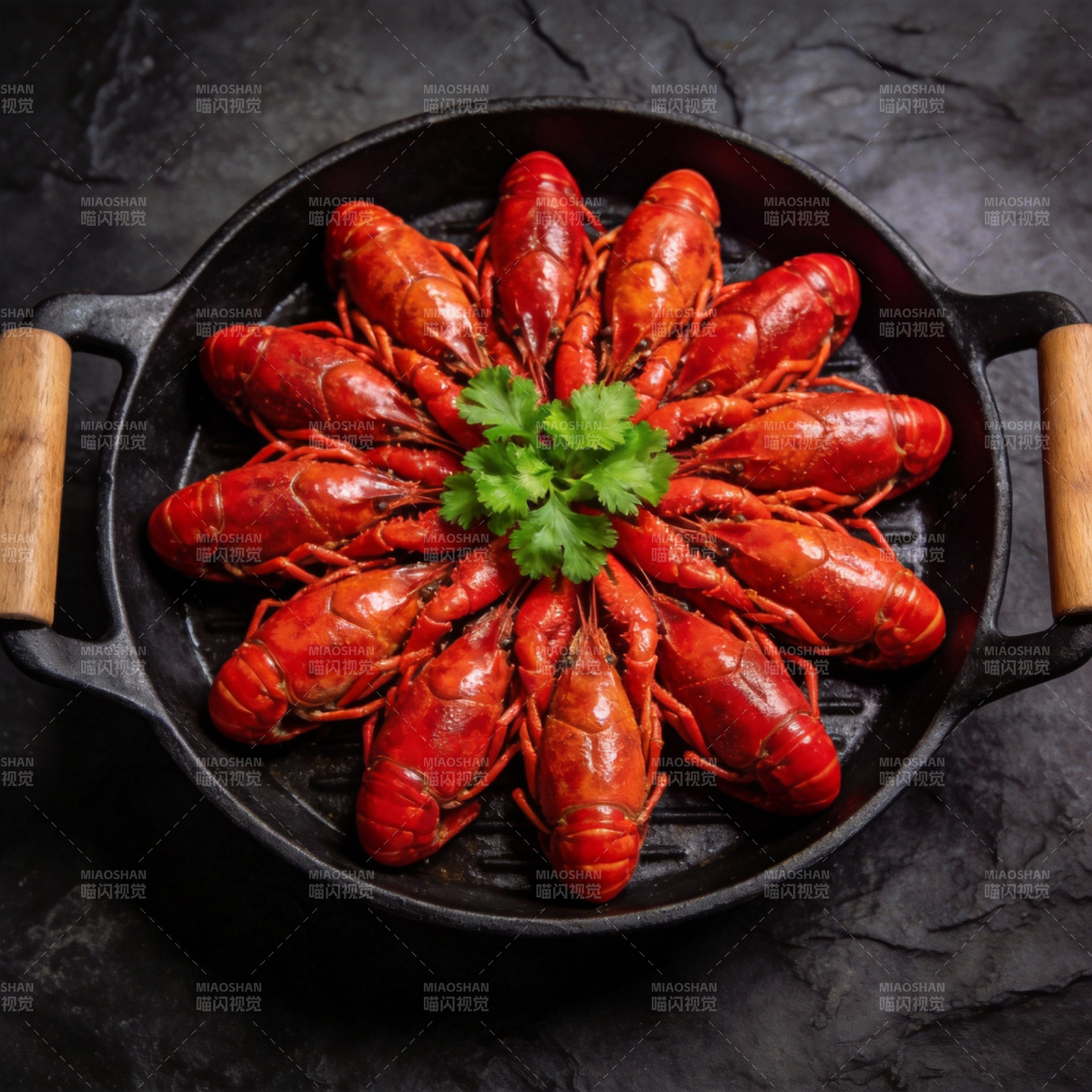 红烧小龙虾拼盘图片