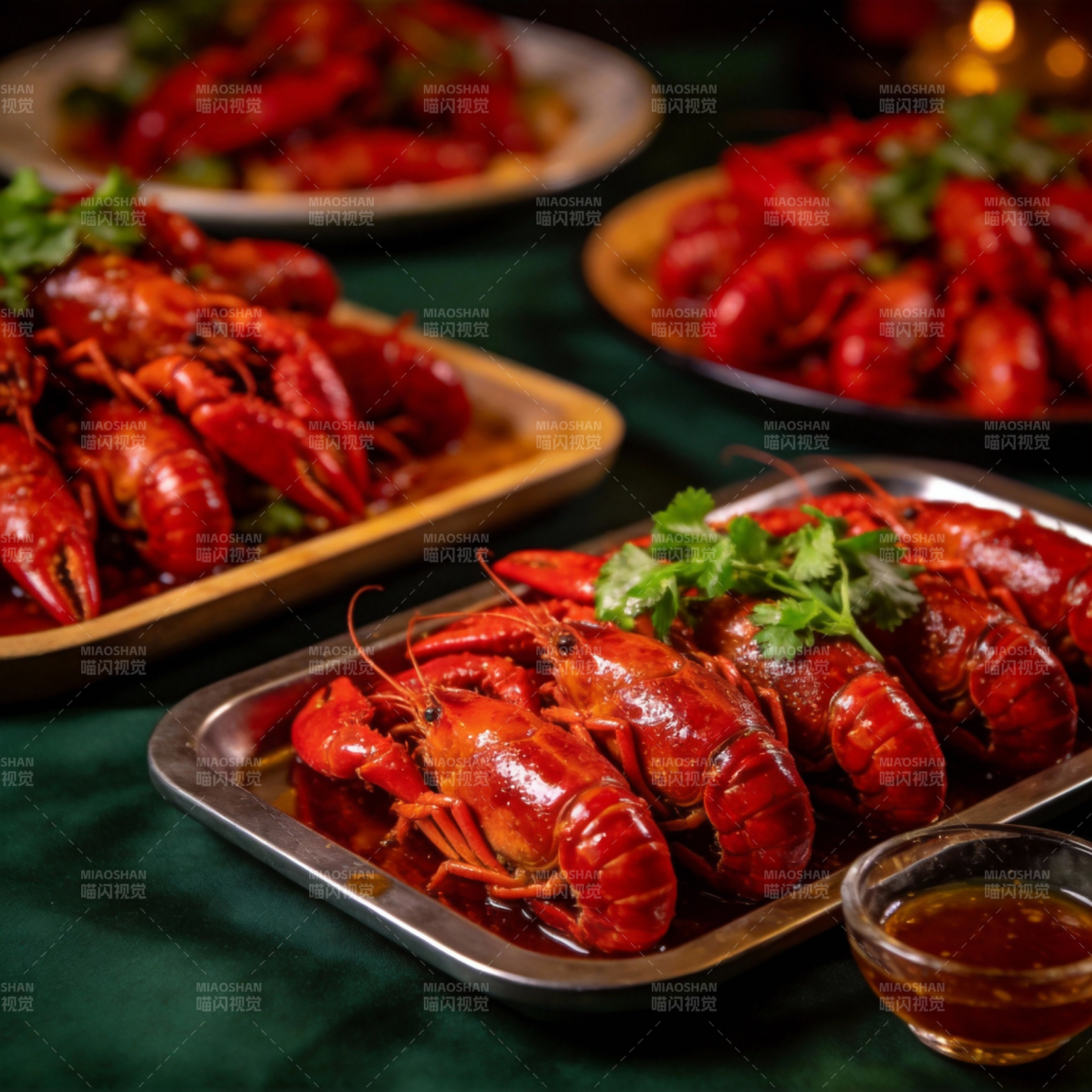 美味小龙虾盛宴图片