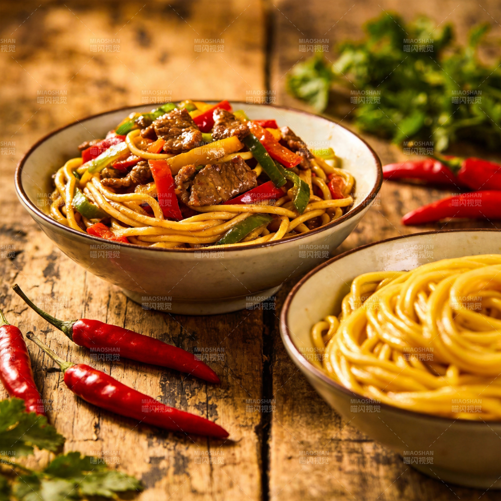 辣味牛肉意面图片
