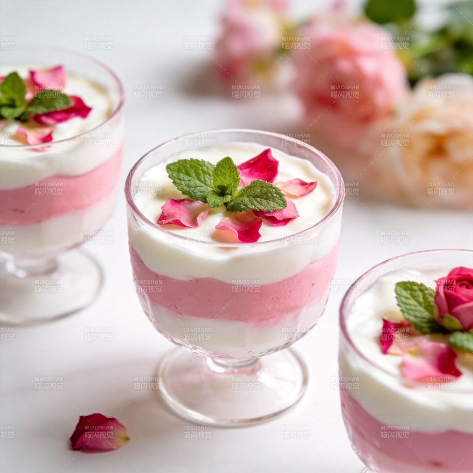 玫瑰慕斯杯图片