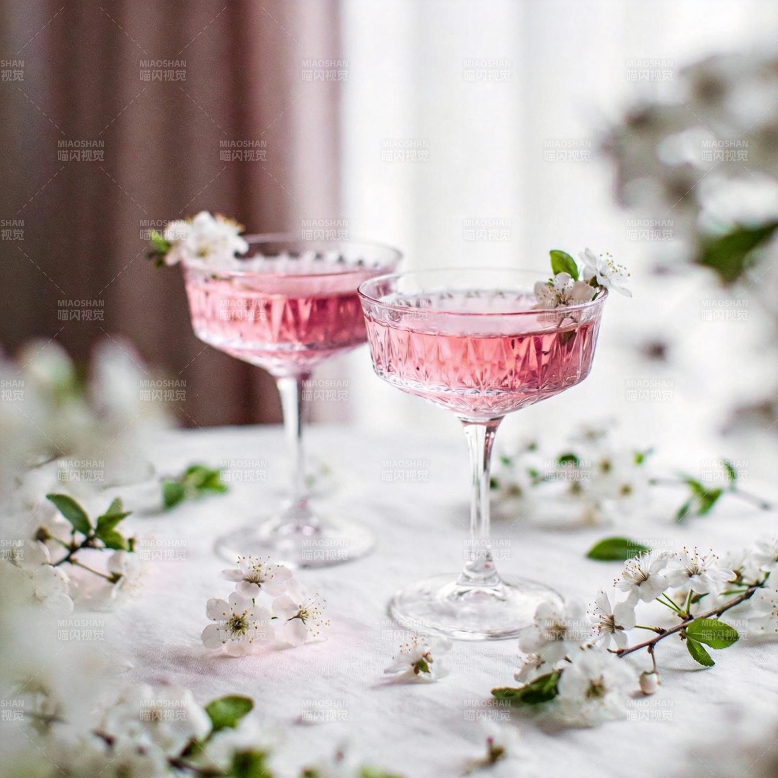 樱花粉饮 春日浪漫图片