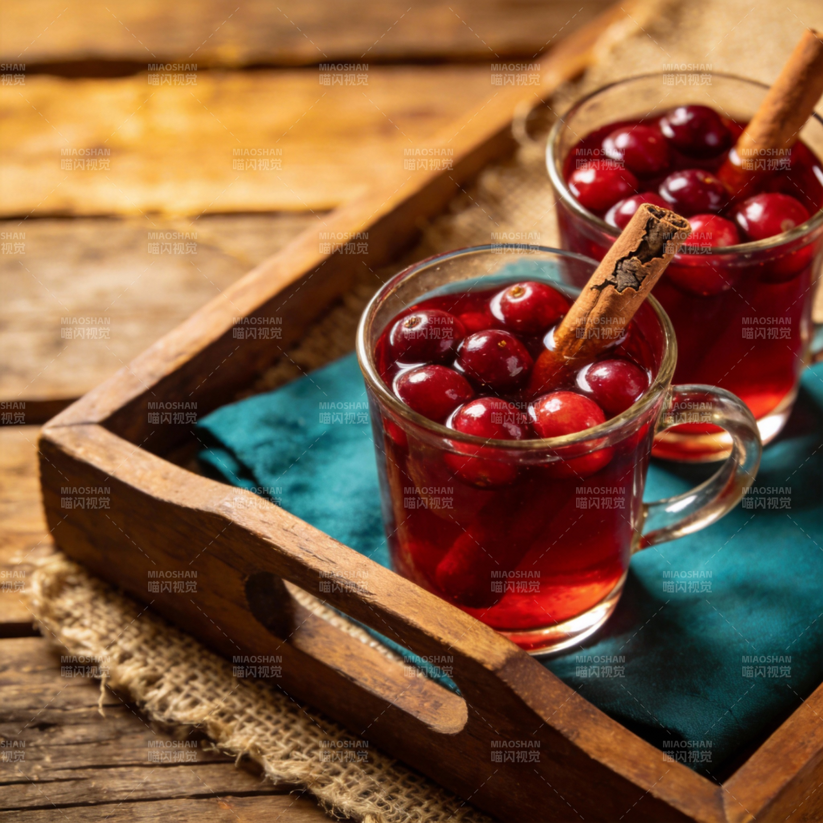 热红酒配蔓越莓图片