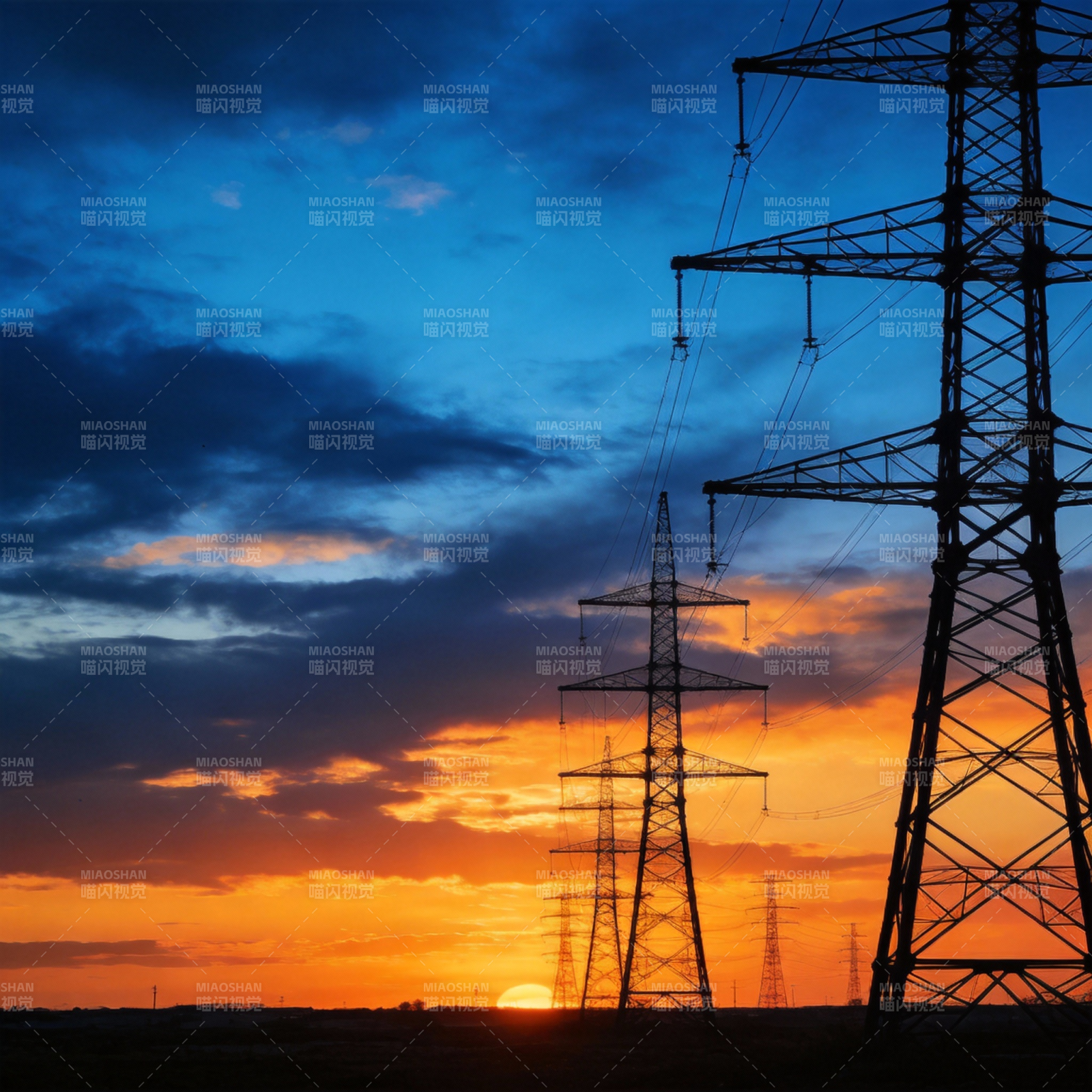 电塔剪影映晚霞图片