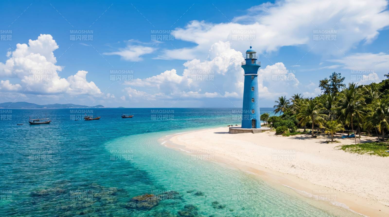 碧海蓝天灯塔岛图片