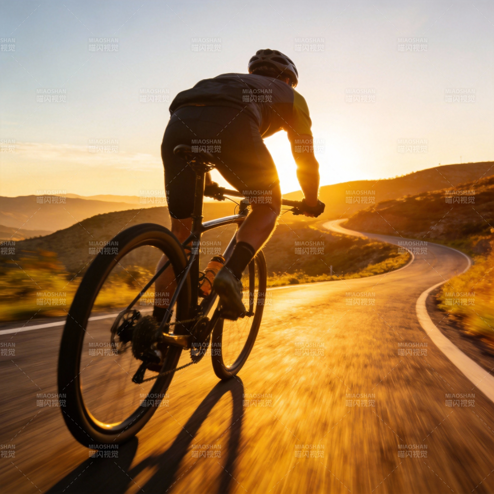 骑行追日图片