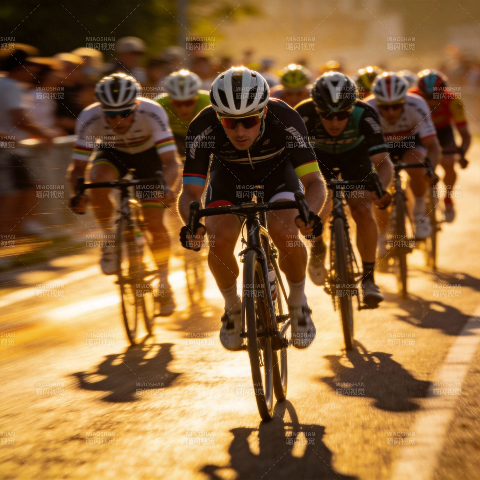 自行车赛激烈竞速图片