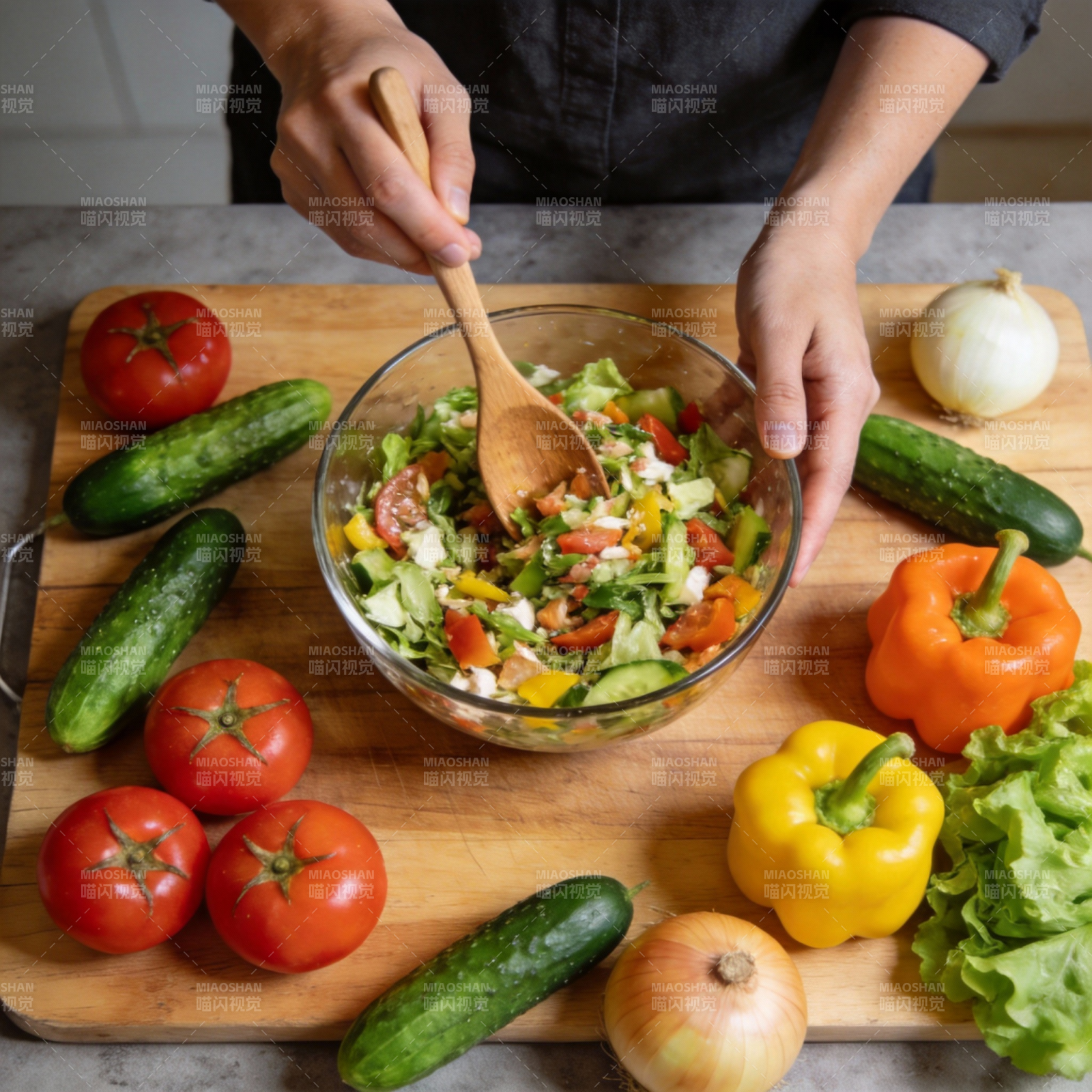 新鲜蔬菜沙拉制作图片