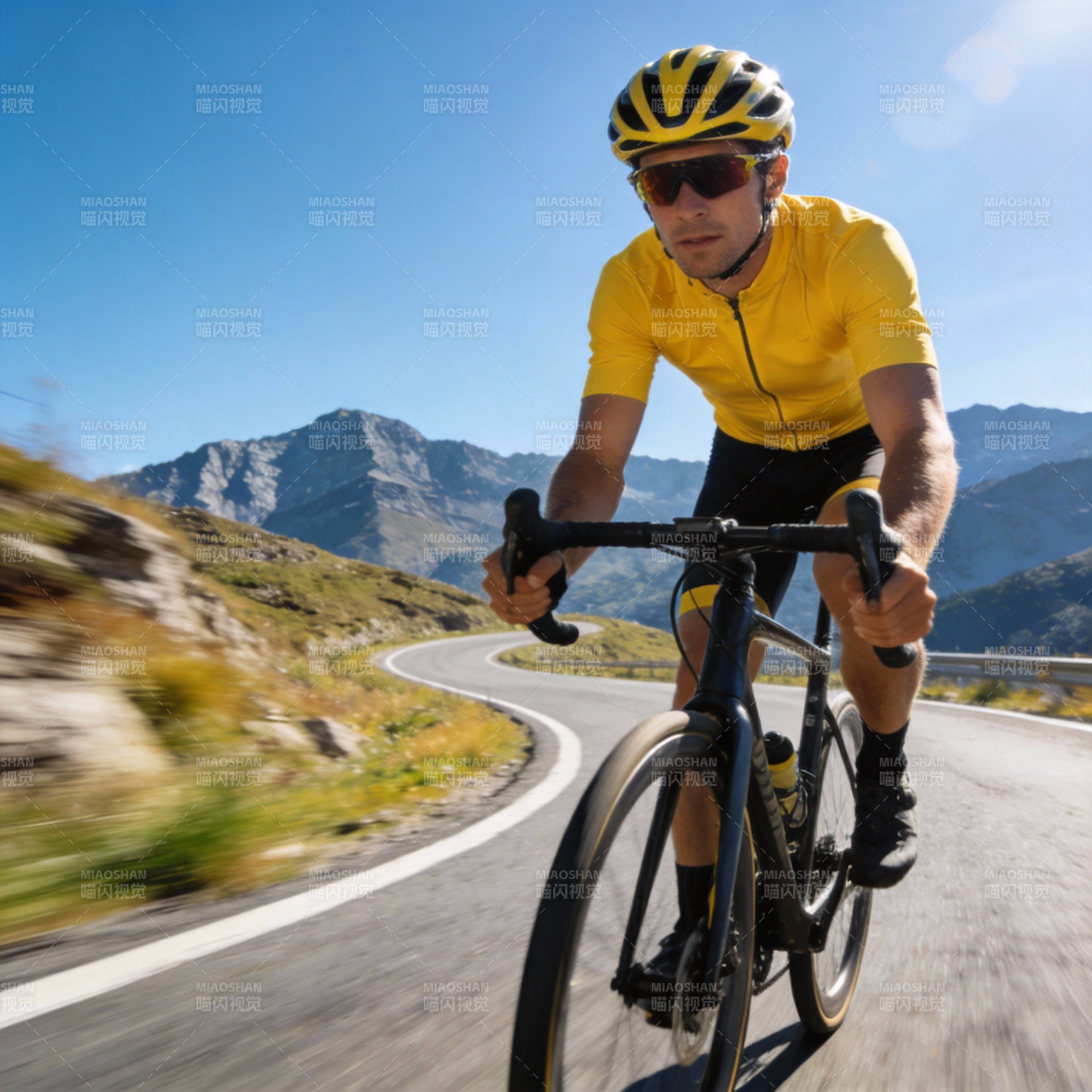 山间骑行 畅享自由图片