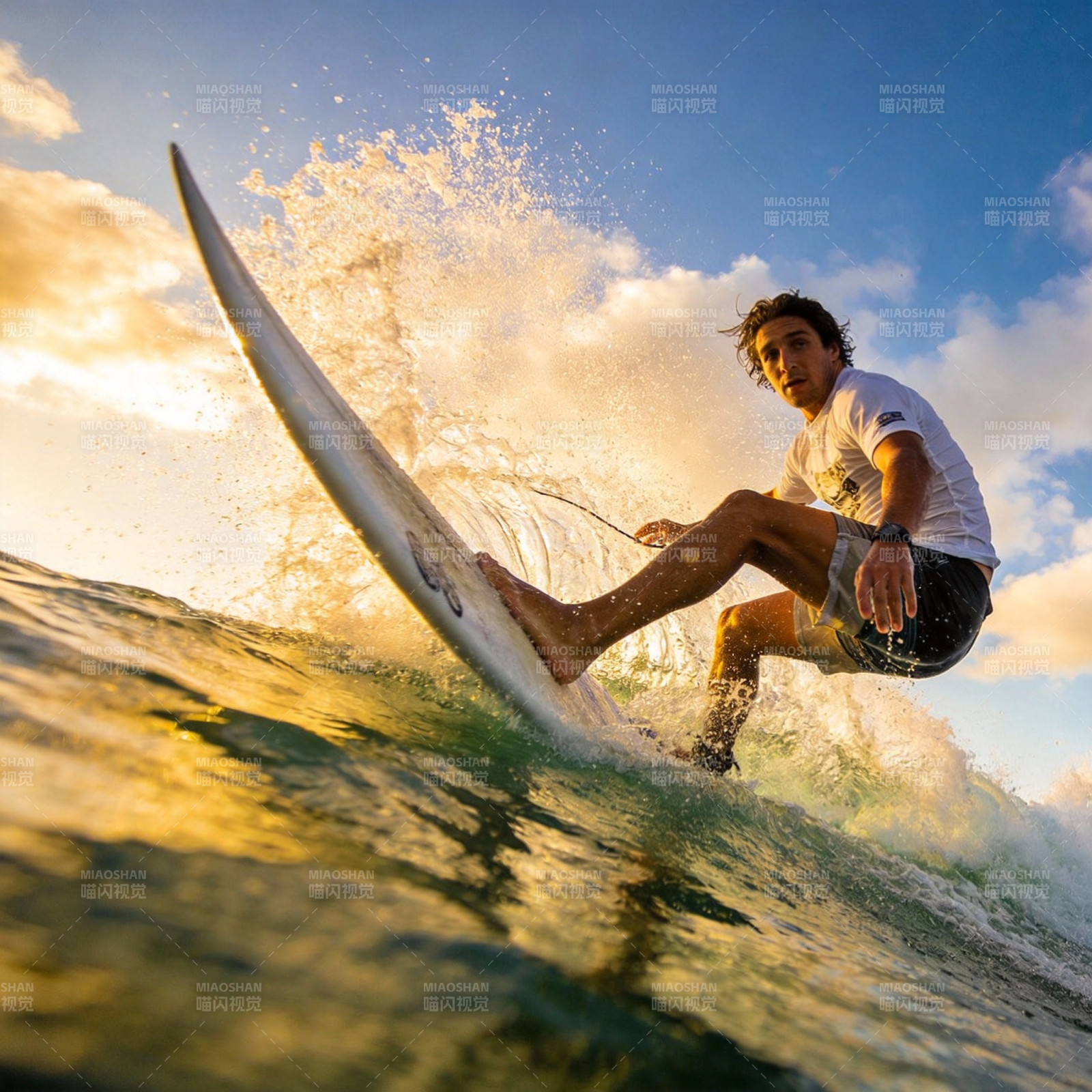 浪尖上的疾驰图片