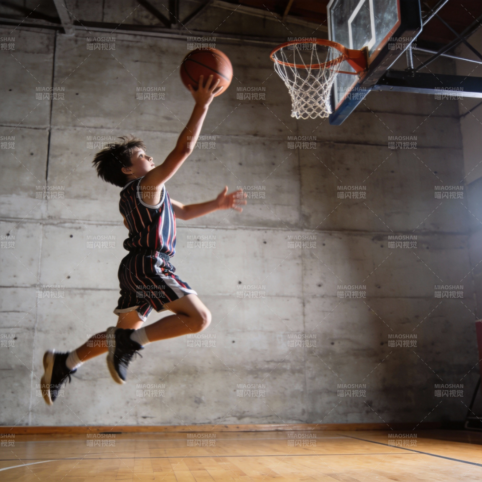 扣篮瞬间图片