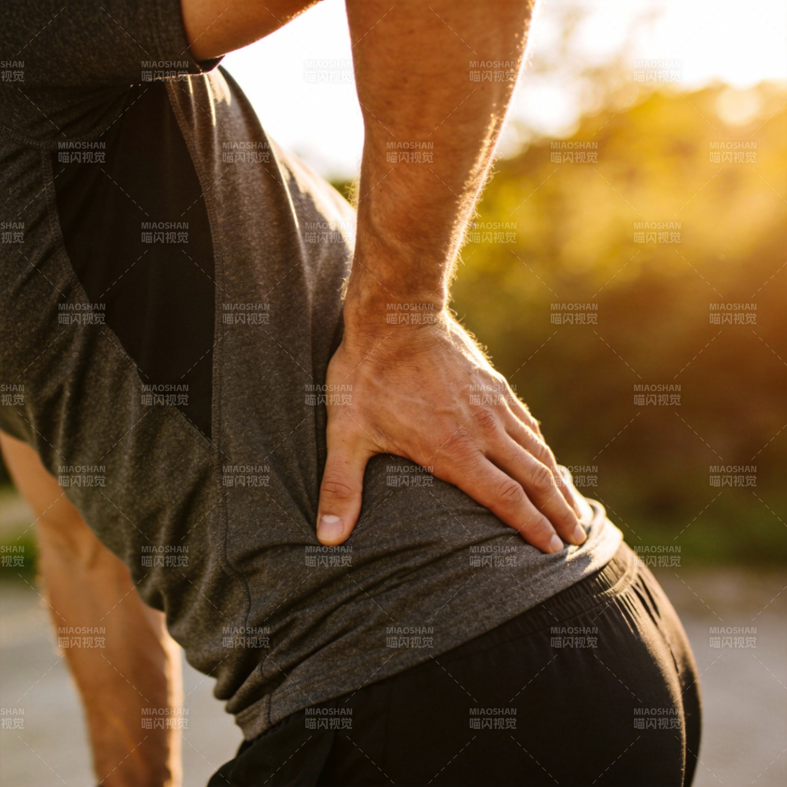 运动后腰痛困扰图片