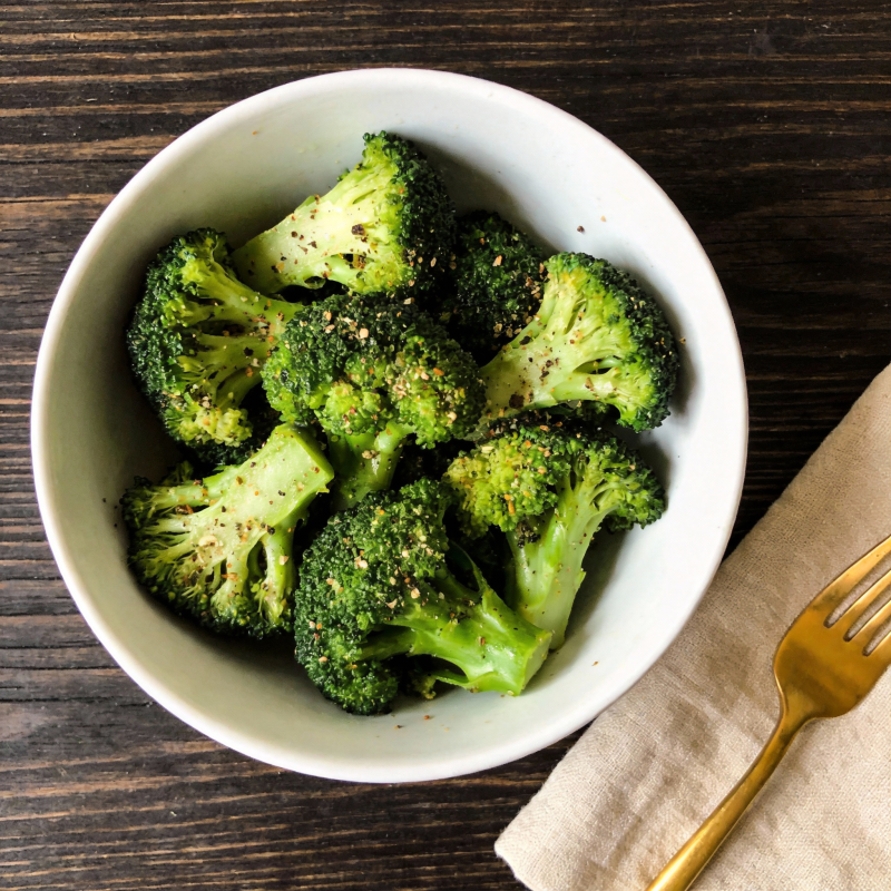 清炒西兰花图片