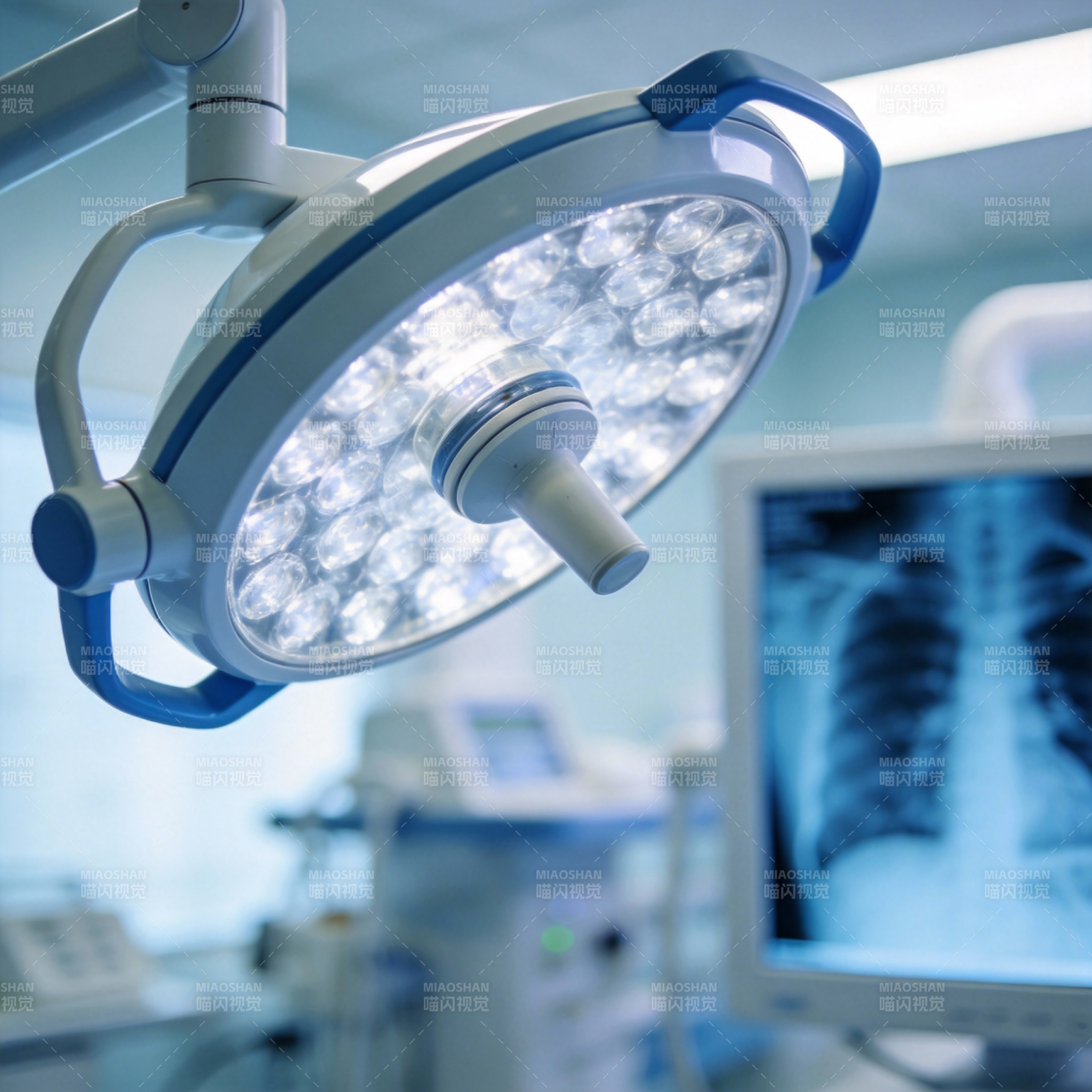 手术室灯光与X光片图片