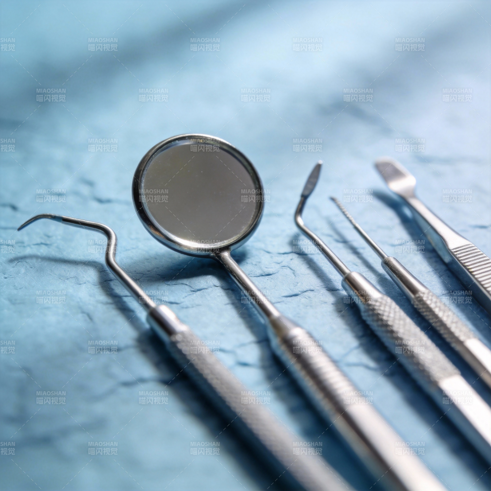 牙科器械特写图片