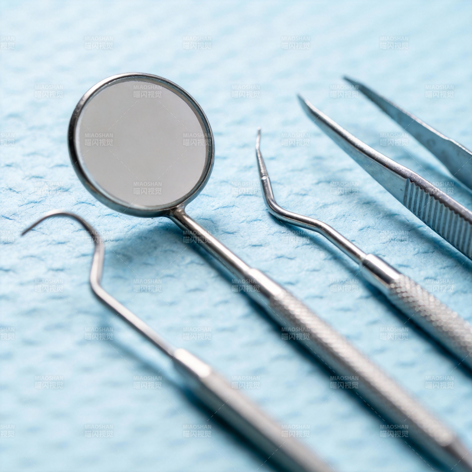 牙科工具特写图片