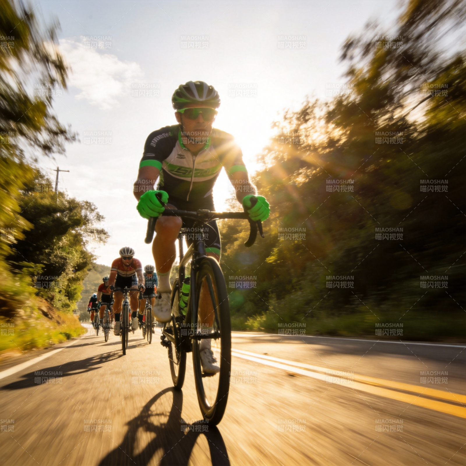 骑行追光图片