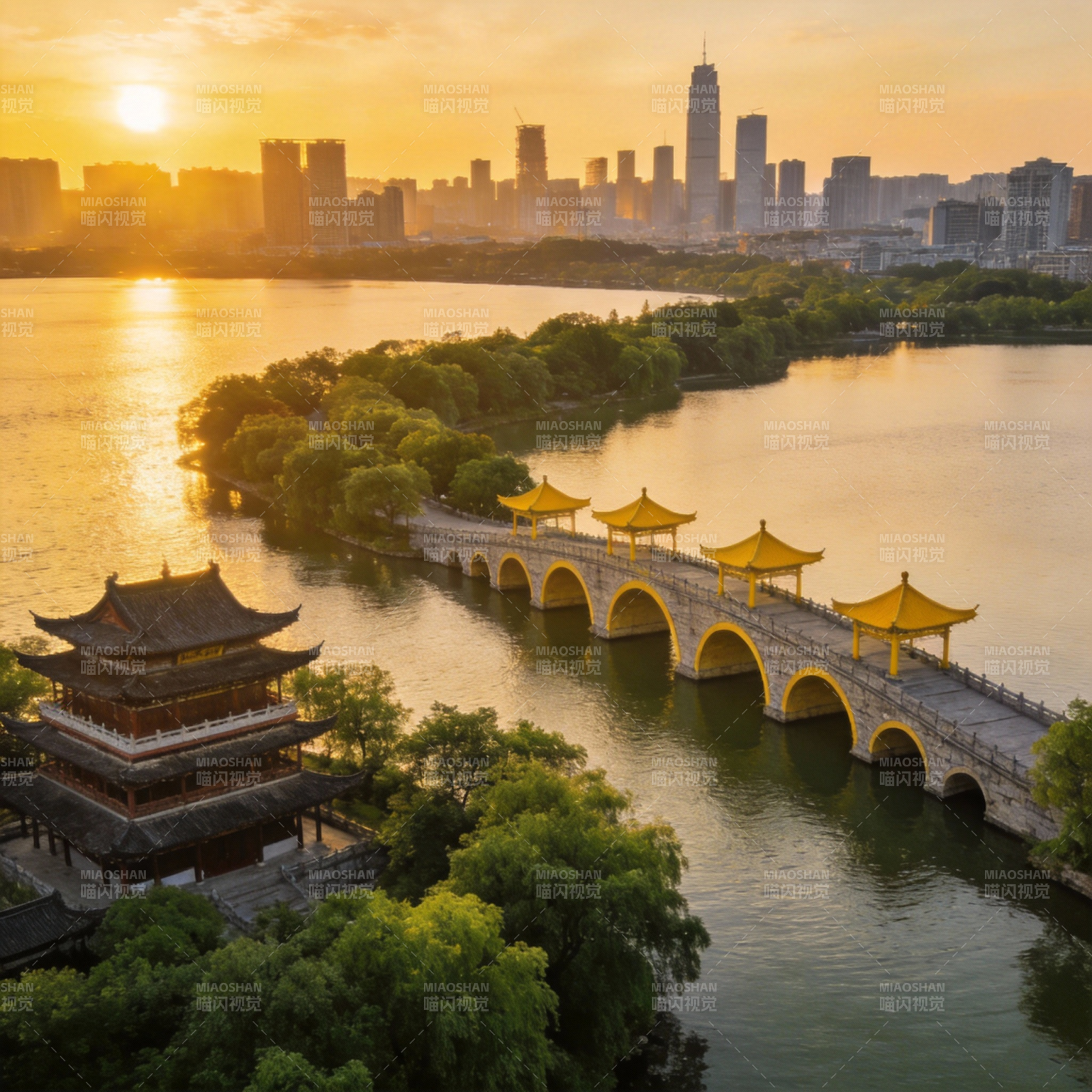 湖畔古桥映夕阳图片