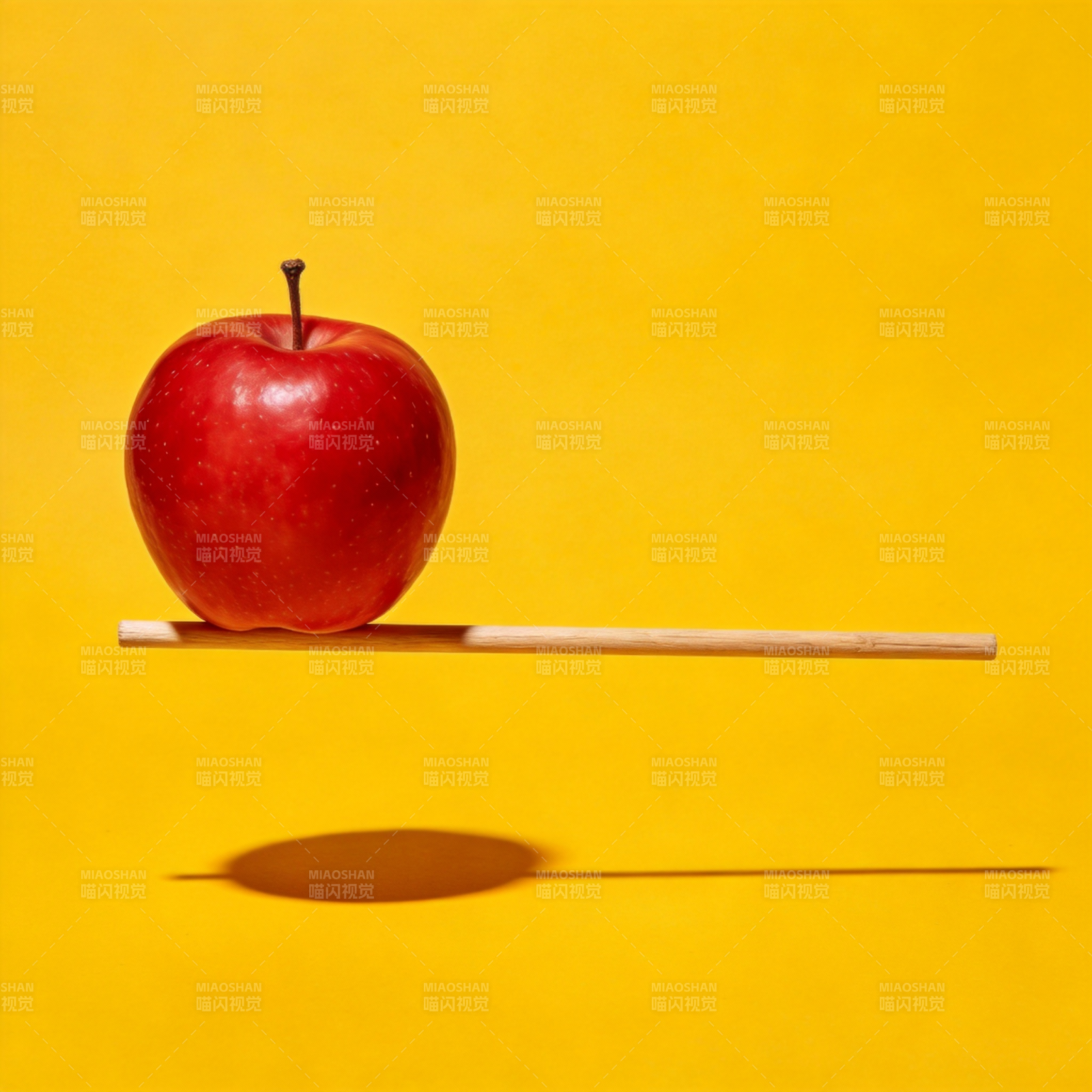 红苹果与木棍图片